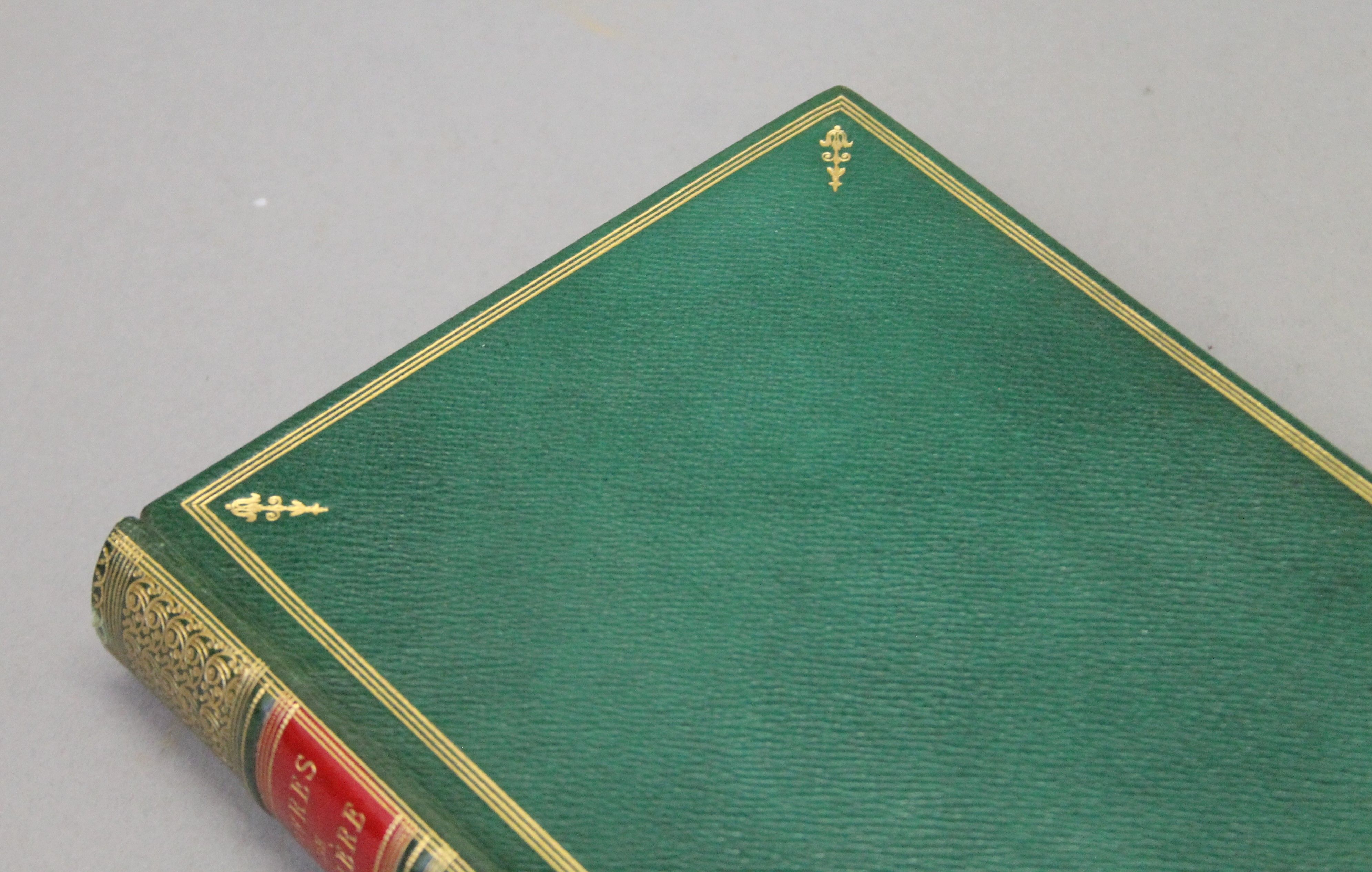 Moliere, Oeuvres Completes de Moliere, 4 vols, finely bound in full green morocco, - Bild 7 aus 56