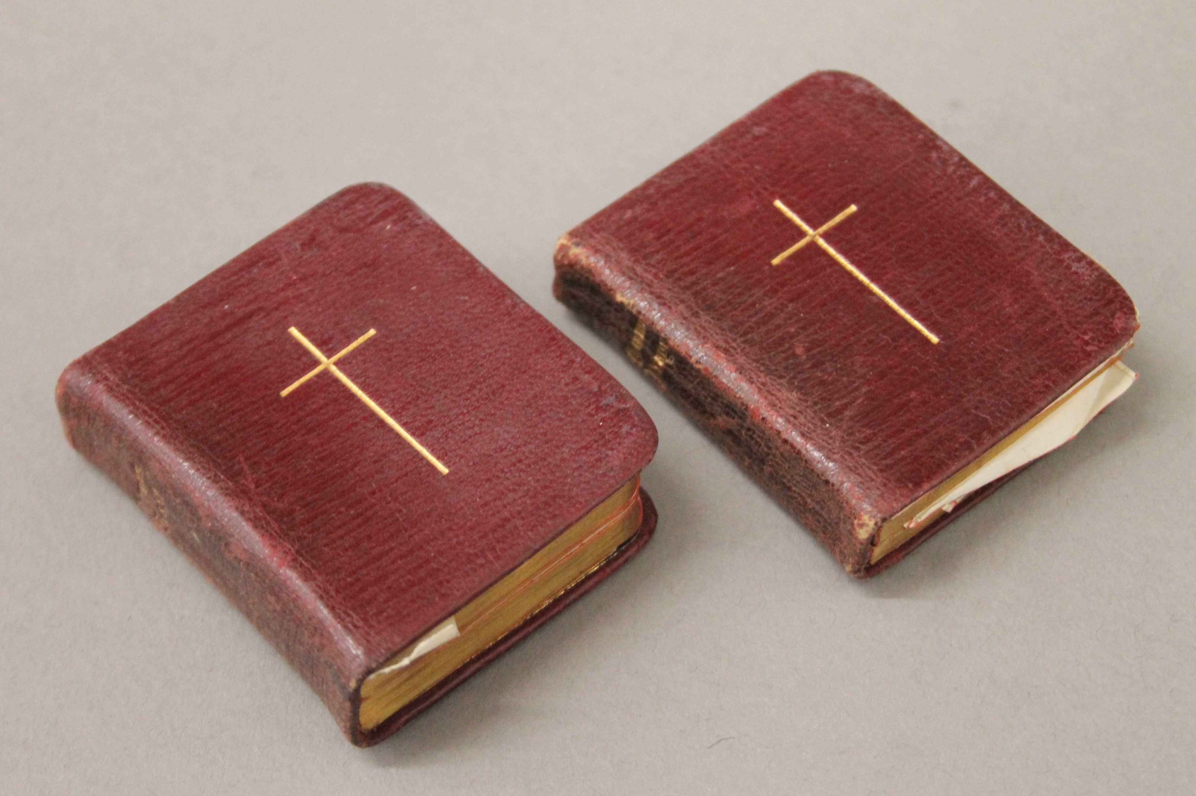 Two leather-bound miniature volumes of 'Hymns, Ancient and Modern' and 'Common Prayer', - Image 6 of 6