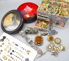 Collection of costume jewellery including bracelets, necklaces, earrings etc.