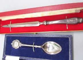 ER.II hallmarked Sterling silver Silver Jubilee commemorative tea spoon by Turner & Simpson Ltd,