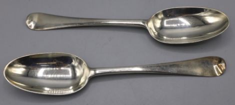 Two Geo. II hallmarked silver table spoons, by William Soame, London, 1739, 4.3ozt (2)