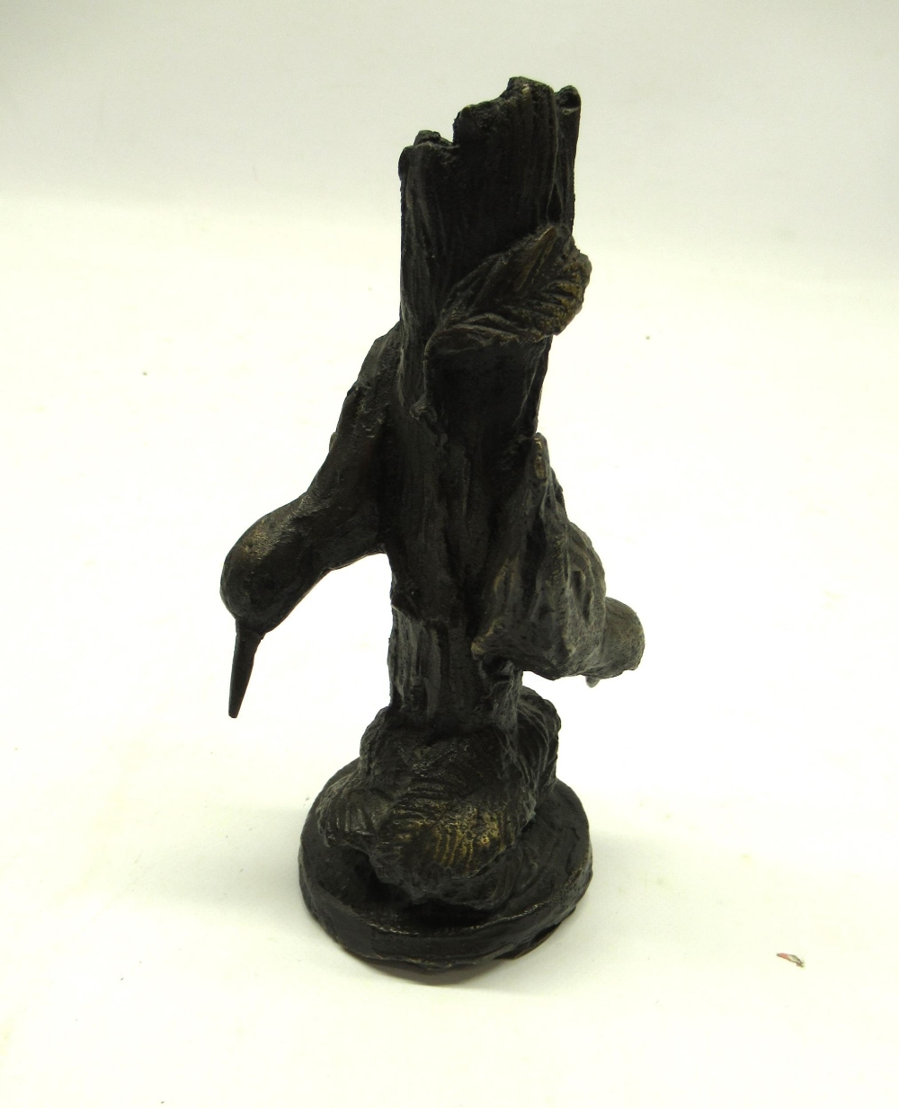 Bronze sculpture in the form of a tree stump with two green woodpeckers and foliage, base stamped - Image 2 of 4