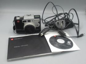 Leica Digilux 1 with Instructions, camera software CD and adapter (a/f)