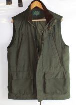 LE CHAMEAU gents gilet in dark green, size L