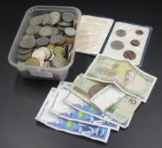 Large mixed collection of c20th GB and International coins & banknotes