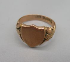 9ct rose gold signet ring with shield face, stamped 375, size R1/2, 5.17g