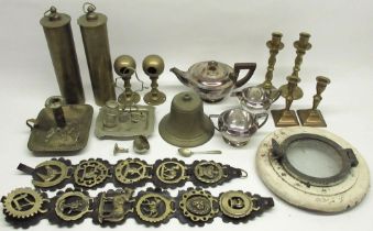 Mixed metalware incl. port hole, two pairs of brass candlesticks, horse brasses, silver plate tea
