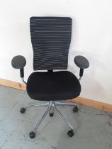 Vitra T-Chair adjustable office chair, on five chrome supports with casters