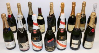 Collection of champagne, wine and sparkling wine, c1980s, incl. Moet et Chandon, 1986 Châteauneuf-