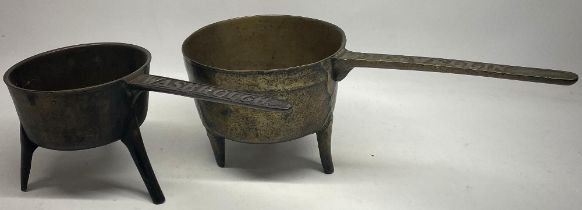 Wasbrough Foundry of Bristol bronze skillet, of typical form, on three splayed feet, handle cast '