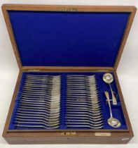 Canteen of Edwardian Old English pattern silver cutlery, all by Holland, Aldwinckle & Slater,