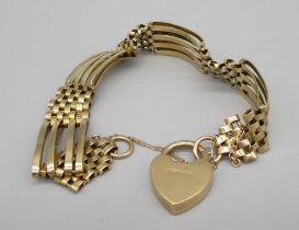 9ct yellow gold four gate bracelet with heart padlock clasp, stamped 375 (A/F), 18.5g