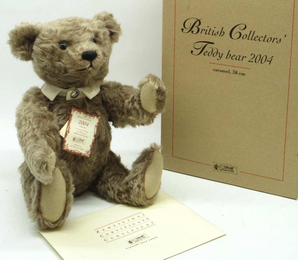 Steiff: 'British Collectors' Teddy Bear 2004', limited edition of 4000, caramel mohair, H38cm,