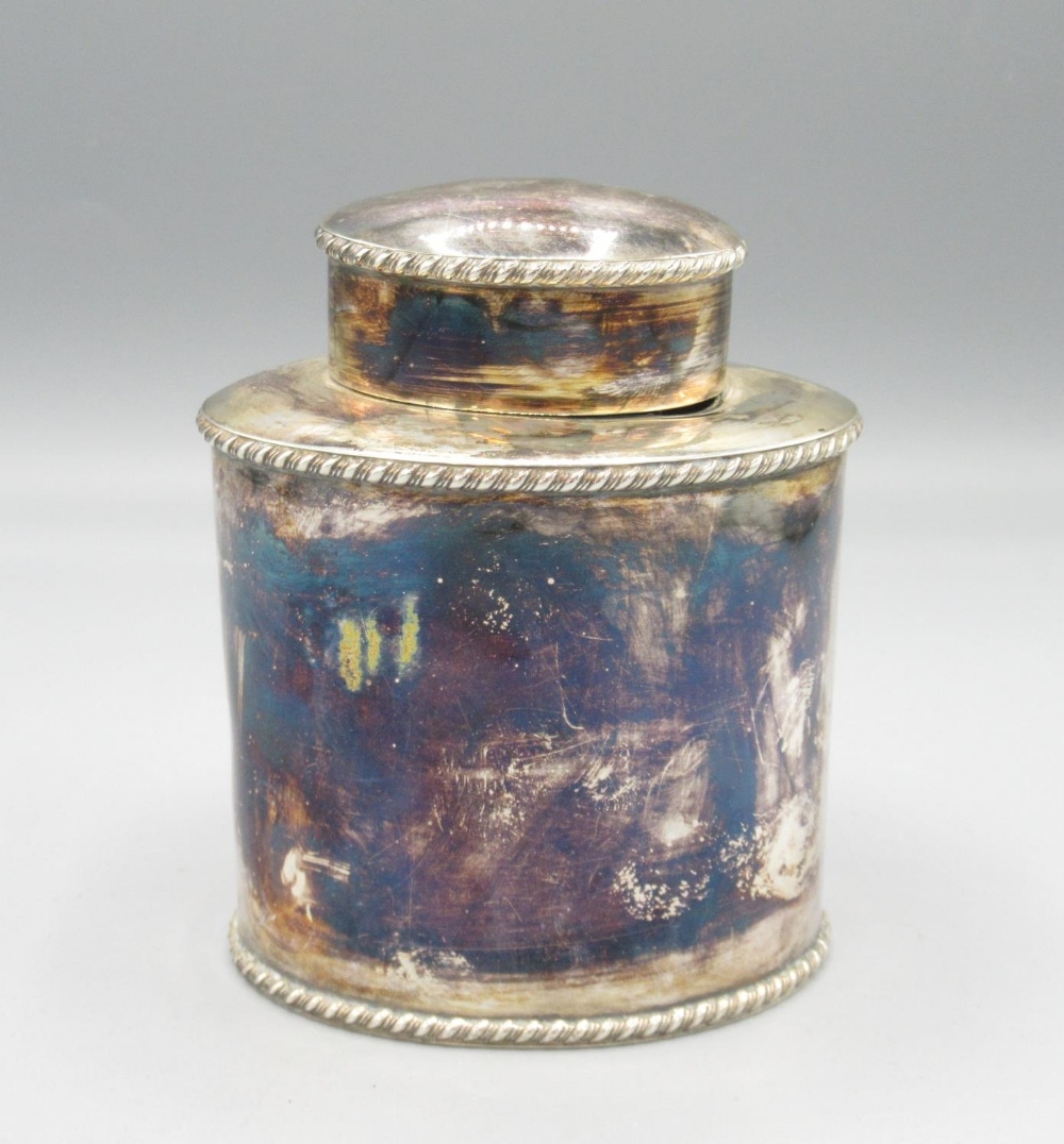 Edwardian silver tea caddy by Atkin Brothers, Sheffield, 1901, an Edwardian silver sauce boat on - Image 4 of 4