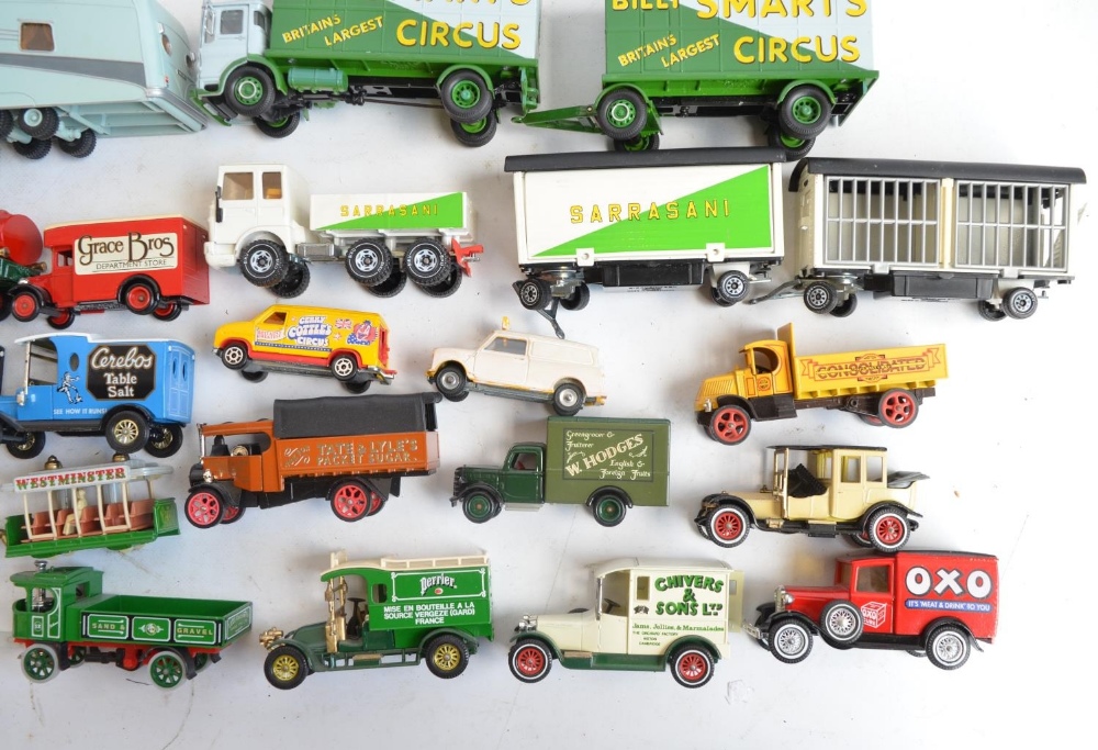 Collection of unboxed mostly play worn diecast model vehicles, various scales and manufacturers, - Image 4 of 8