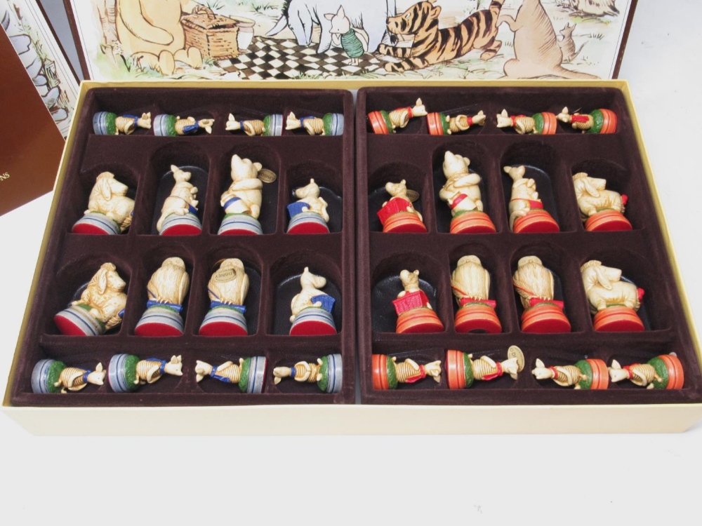 Winnie the Pooh chess set by SAC The Traditional Games Co. Ltd, incl. board, pieces and instructions - Image 2 of 2