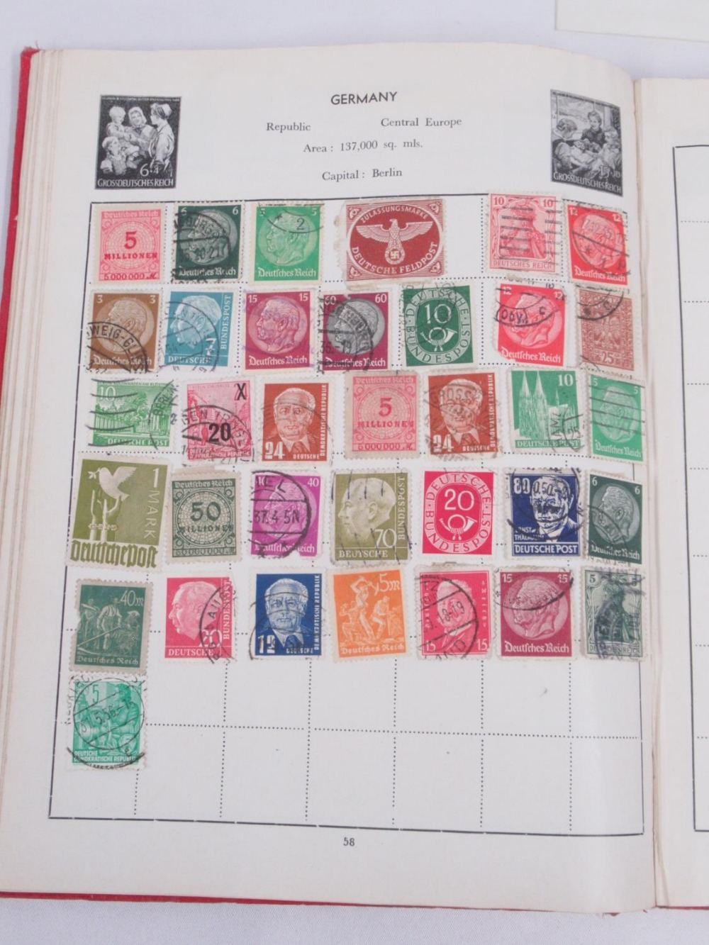 Mixed and assorted collection of C20th British and International stamps and FDCS, to include New - Image 7 of 11