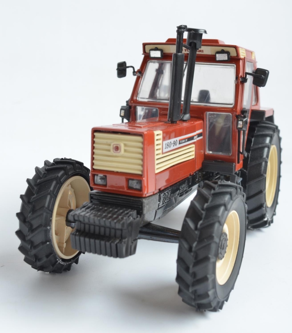 Ros 1/18th scale Fiat 180-90 Turbo DT diecast tractor model in very good previously displayed - Image 5 of 8
