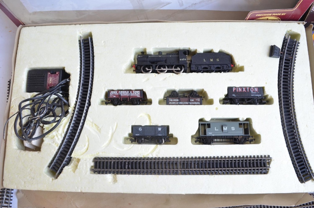 Collection of train models to include OO gauge Airfix Euston To Manchester boxed set (box very - Image 6 of 9