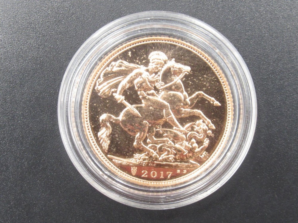 Elizabeth II 2017 sovereign, encapsulated