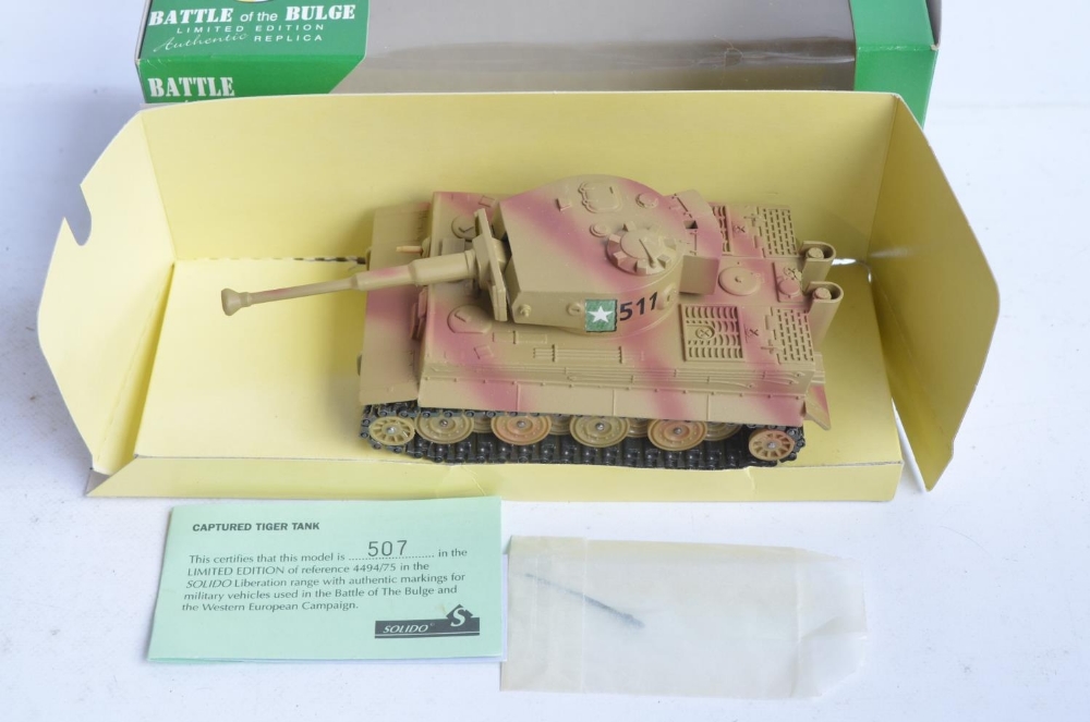 Collection of ten diecast mostly German WWII armour/tank models and 9x 'Cars Of The Commanders' - Bild 8 aus 11