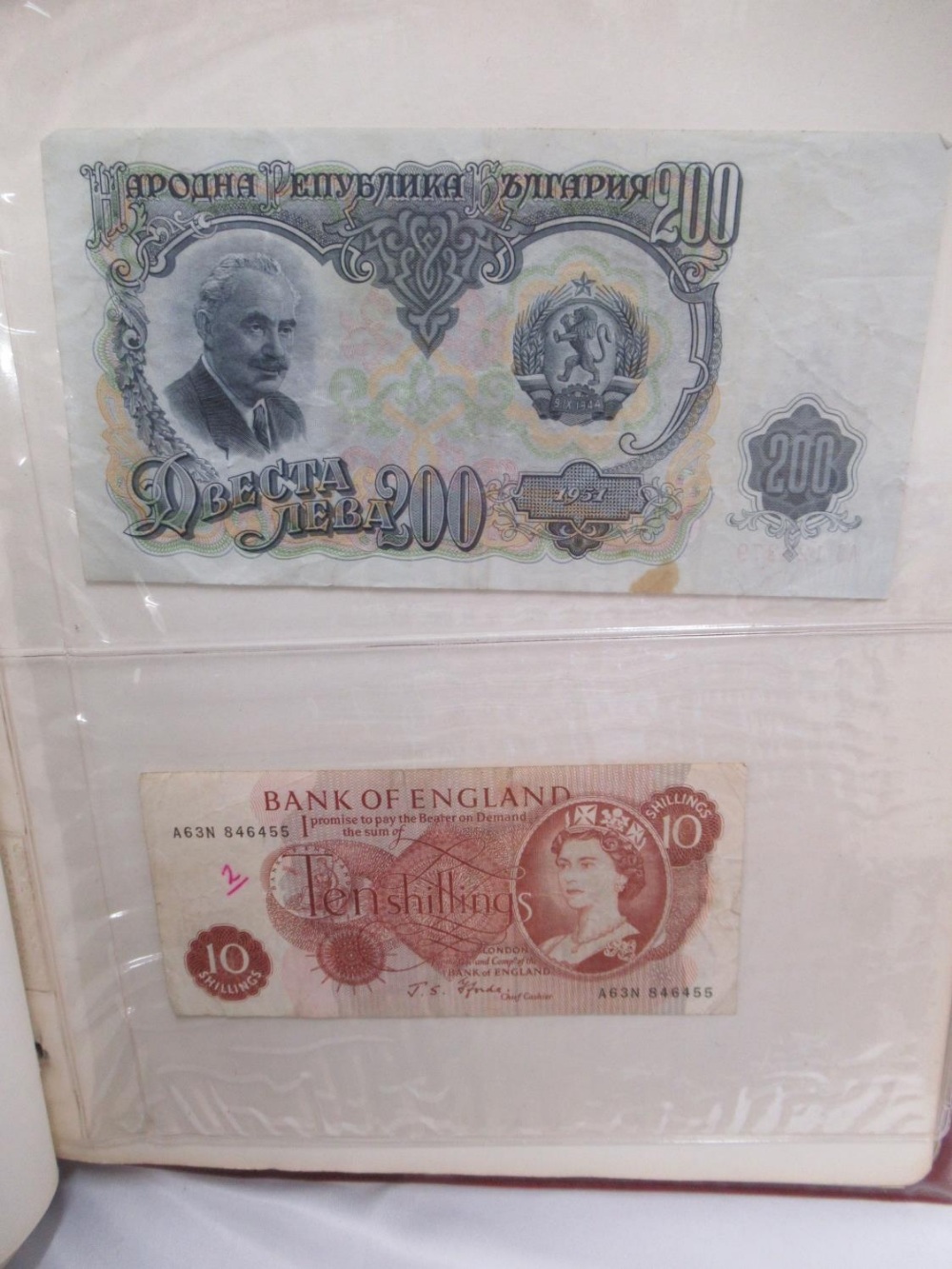 Mixed collection of GB and International banknotes in 3 folders - Image 18 of 32