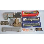 Collection of previously run OO gauge electric train models to include limited edition (351/500)