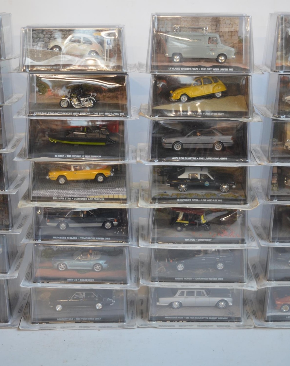 Seventy nine cased 1/43 scale diecast James Bond vehicle models from GE Fabbri to include Moon - Image 3 of 8