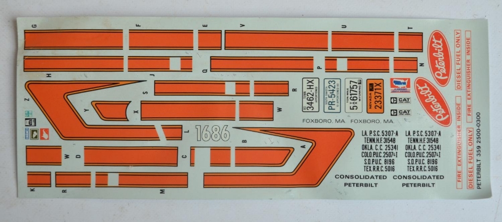 Unstarted Monogram 1/16 scale Peterbilt 359 Conventional American truck plastic model kit, appears - Image 3 of 6