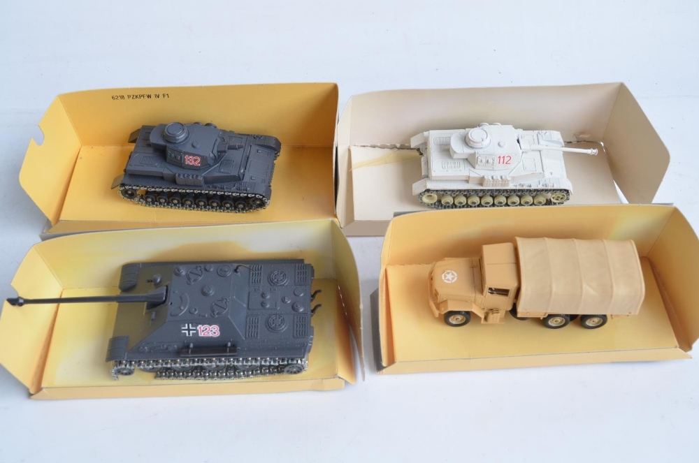 Collection of ten diecast mostly German WWII armour/tank models and 9x 'Cars Of The Commanders' - Bild 4 aus 11