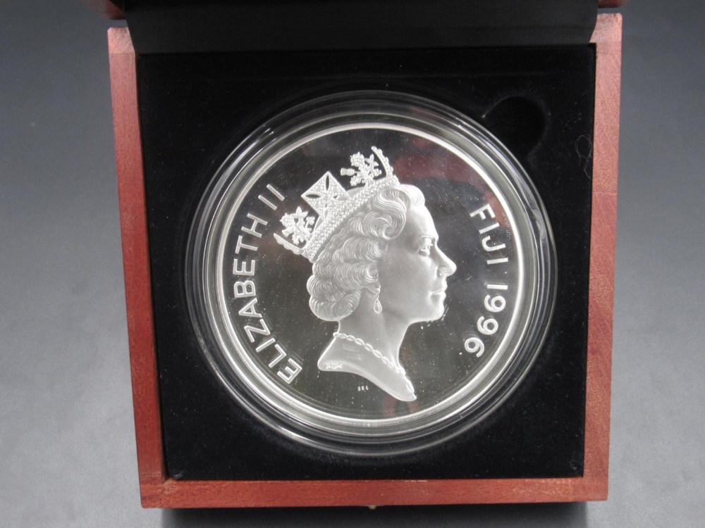 Royal Mint 1996 Fiji Silver Proof $50 Coin, Limited Edition no.254/999 (1kg) - Image 5 of 5