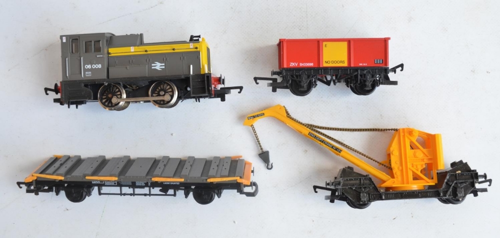 Two boxed Hornby OO gauge train sets to include InterCity 225 train set R824 with Class 91 power and - Image 9 of 11