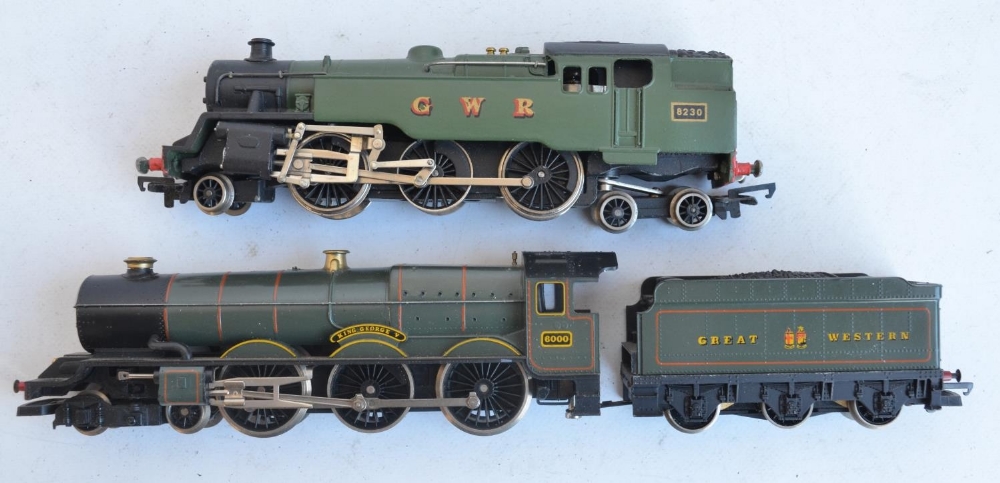 Collection of vintage diecast vehicles, books and railway models to include a Dinky Supertoys 564 - Image 10 of 13