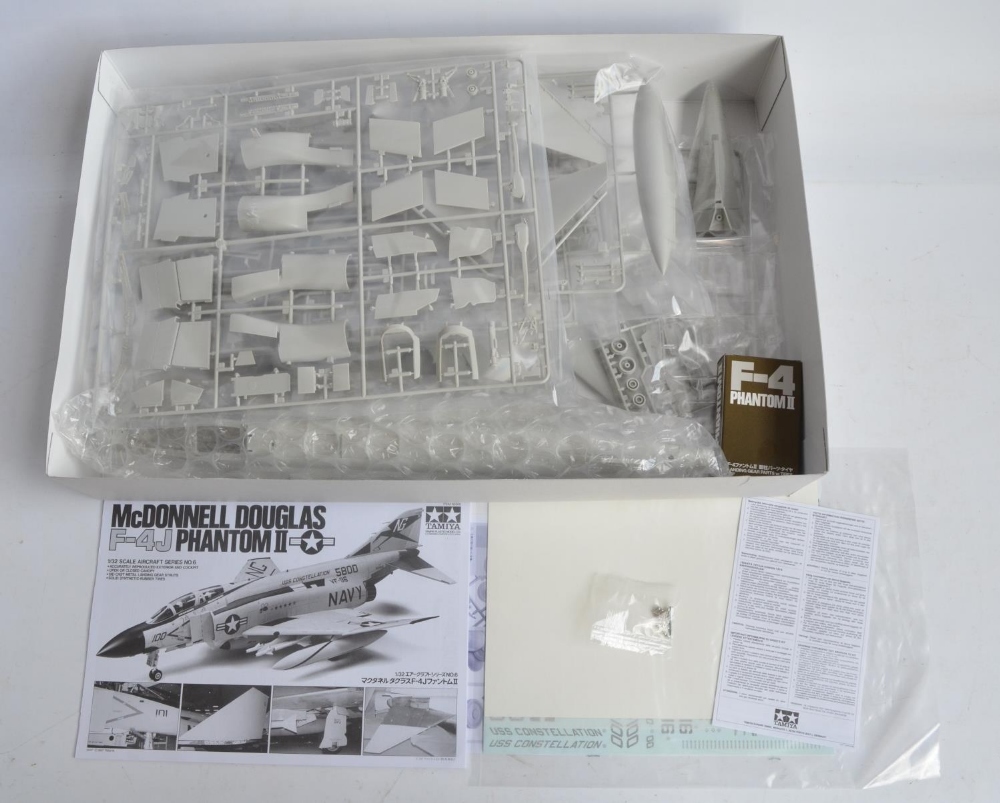 Complete and unstarted Tamiya 1/32 scale McDonnell Douglas F-4J Phantom II plastic model kit ( - Image 4 of 4