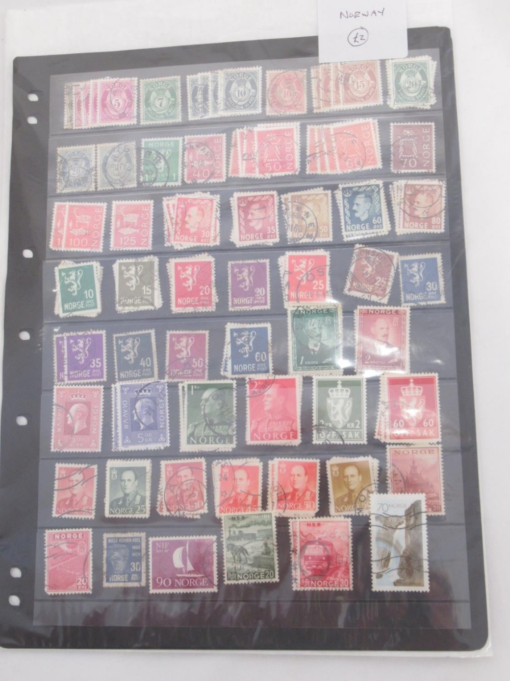 Assorted collection of stamps both loose and in stamp sheets/presentations (qty. in 1 box) - Image 3 of 14