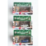 3 Corgi Italian Job 04441 Mini with driver figure (with gold bars) diecast car model sets with