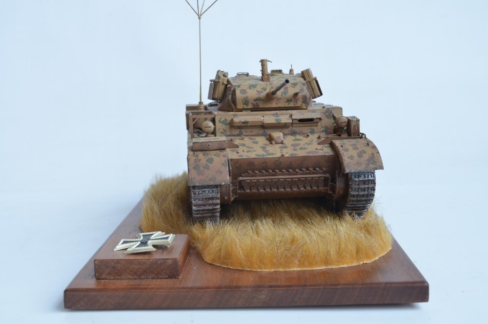 Competently built 1/16 scale Trumpeter WWII German Army PzKfw II Luchs plastic model kit on - Image 3 of 6