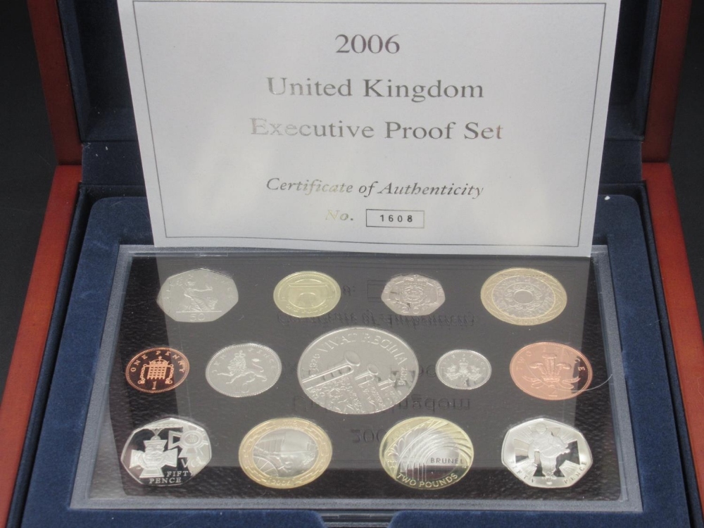 Royal Mint 2006 United Kingdom Executive Proof Set, Limited Edition no.1608/5000 in original box - Image 2 of 4
