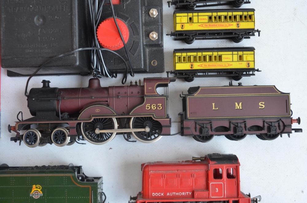 Collection of train models to include OO gauge Airfix Euston To Manchester boxed set (box very - Image 5 of 9