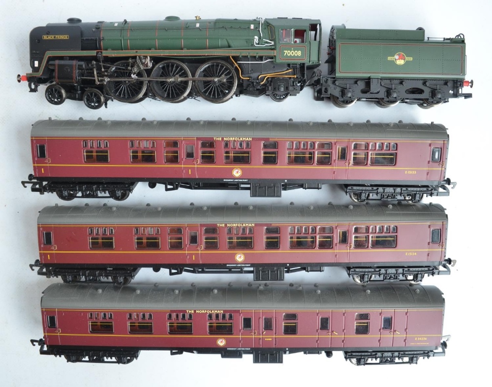 Two limited edition Hornby OO gauge boxed train pack sets to include R2660M 'The Norfolkman' BR 4- - Image 3 of 12