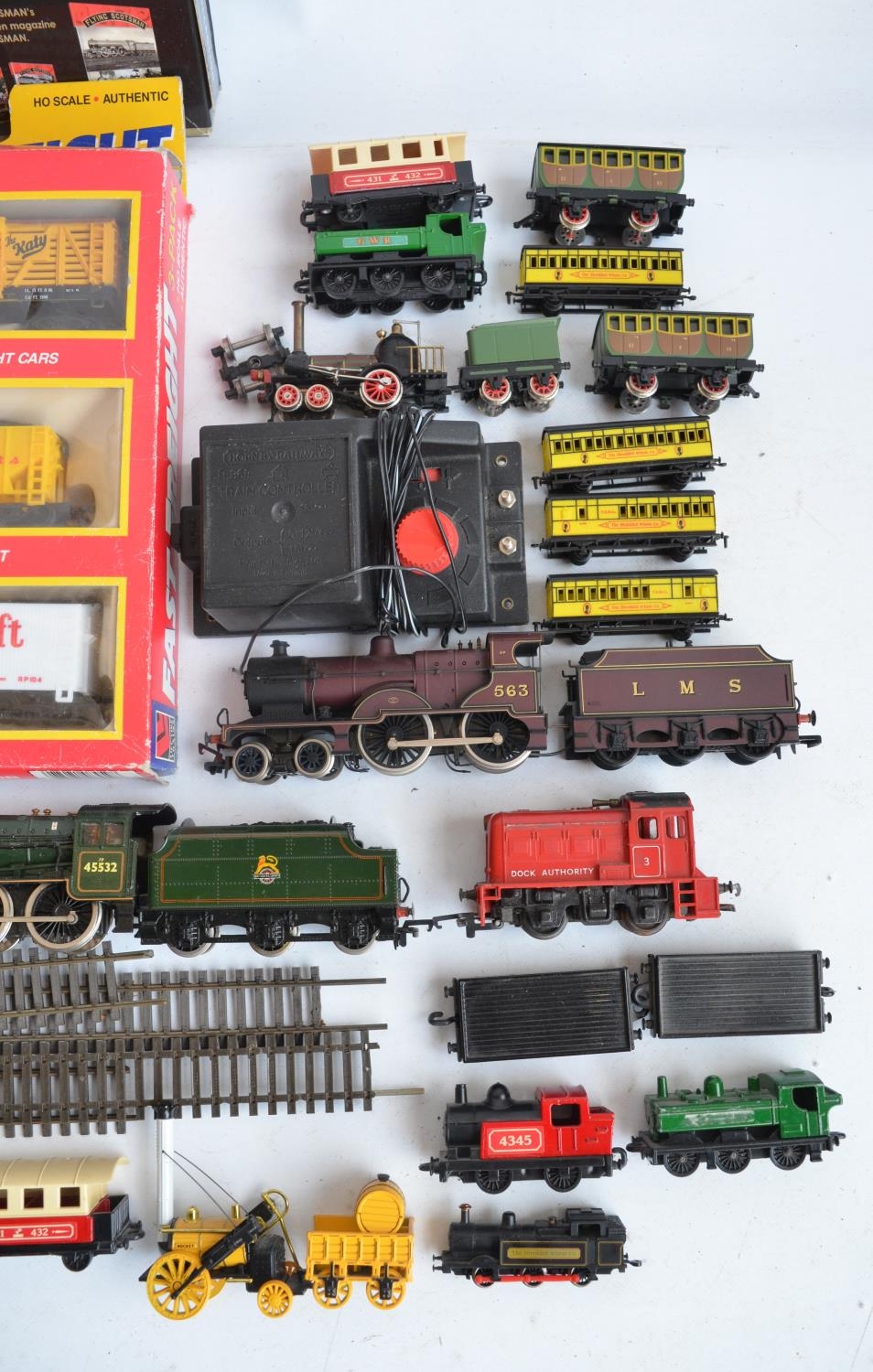 Collection of train models to include OO gauge Airfix Euston To Manchester boxed set (box very - Image 2 of 9
