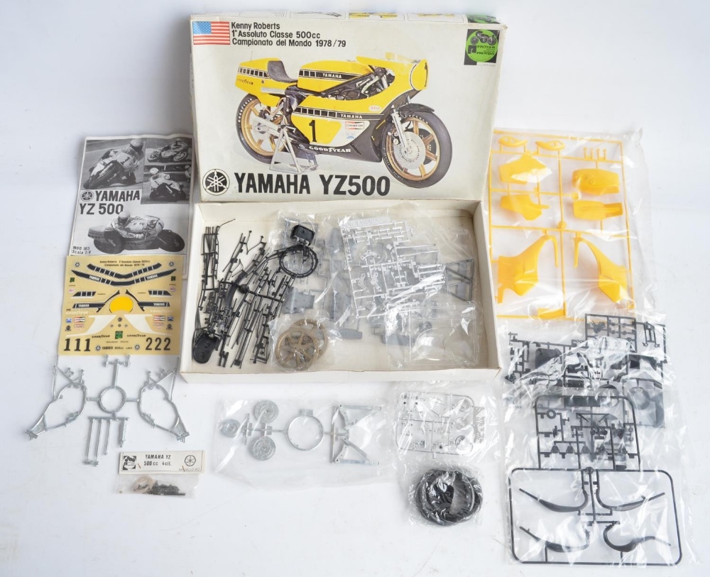 Three unbuilt 1/9 scale plastic motorbike model kits from Protar (all with metal parts and frames) - Image 6 of 7