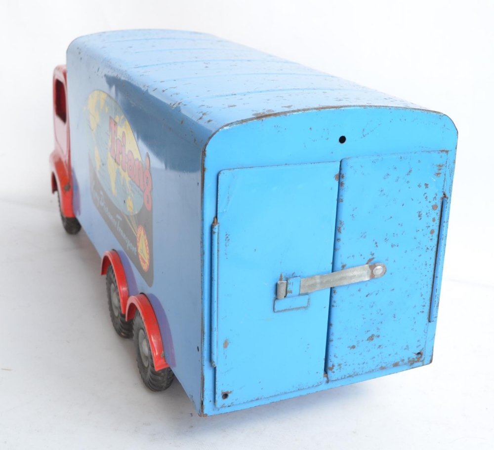 Large scale vintage 1960's Tri-ang Series 300 pressed steel Long Distance Transport lorry in - Image 3 of 6