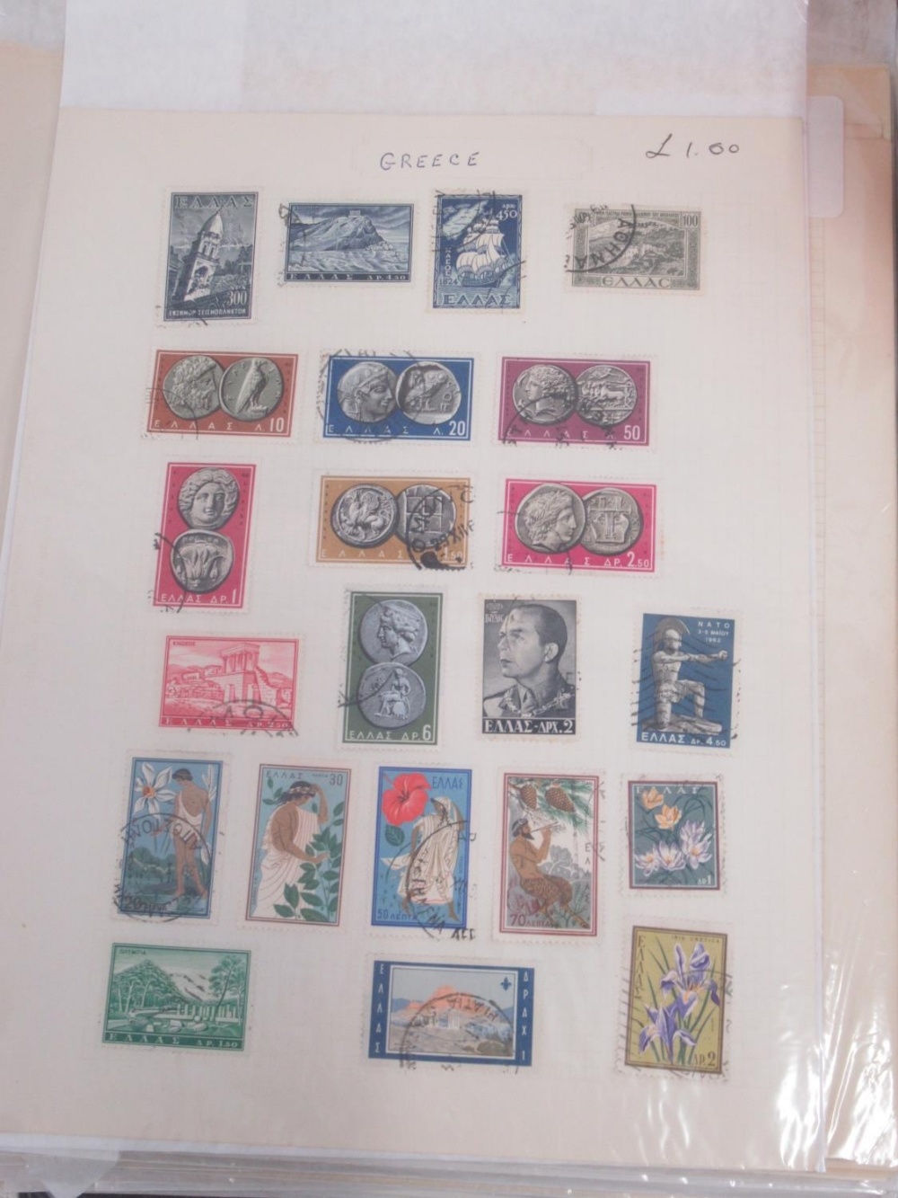 Assorted collection of stamps both loose and in stamp sheets/presentations (qty. in 1 box) - Image 7 of 14