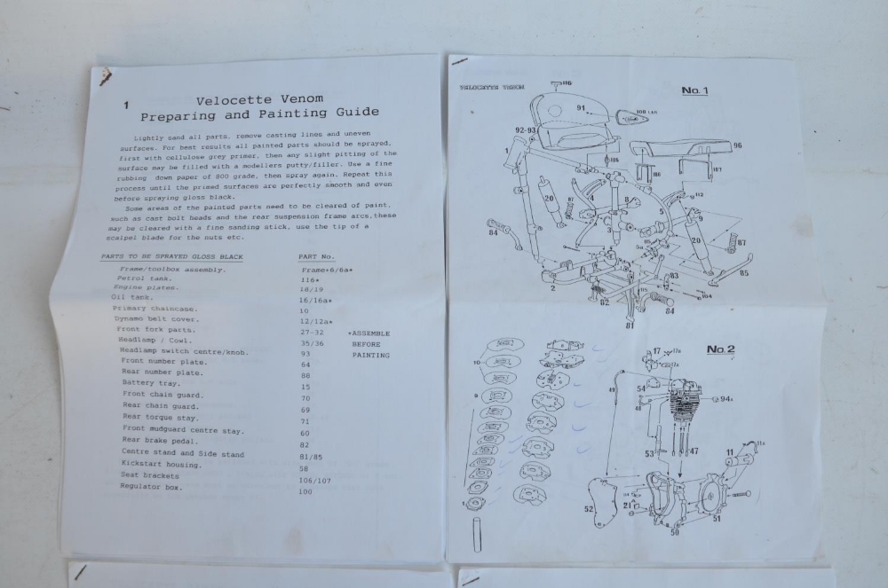 White metal and mixed media Velocette Venom model motorbike kit with rubber tyres, no manufacturer - Image 4 of 5