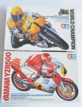 Two unbuilt 1/12 scale Yamaha YZR500 motorcycle plastic model kits with included driver figures from