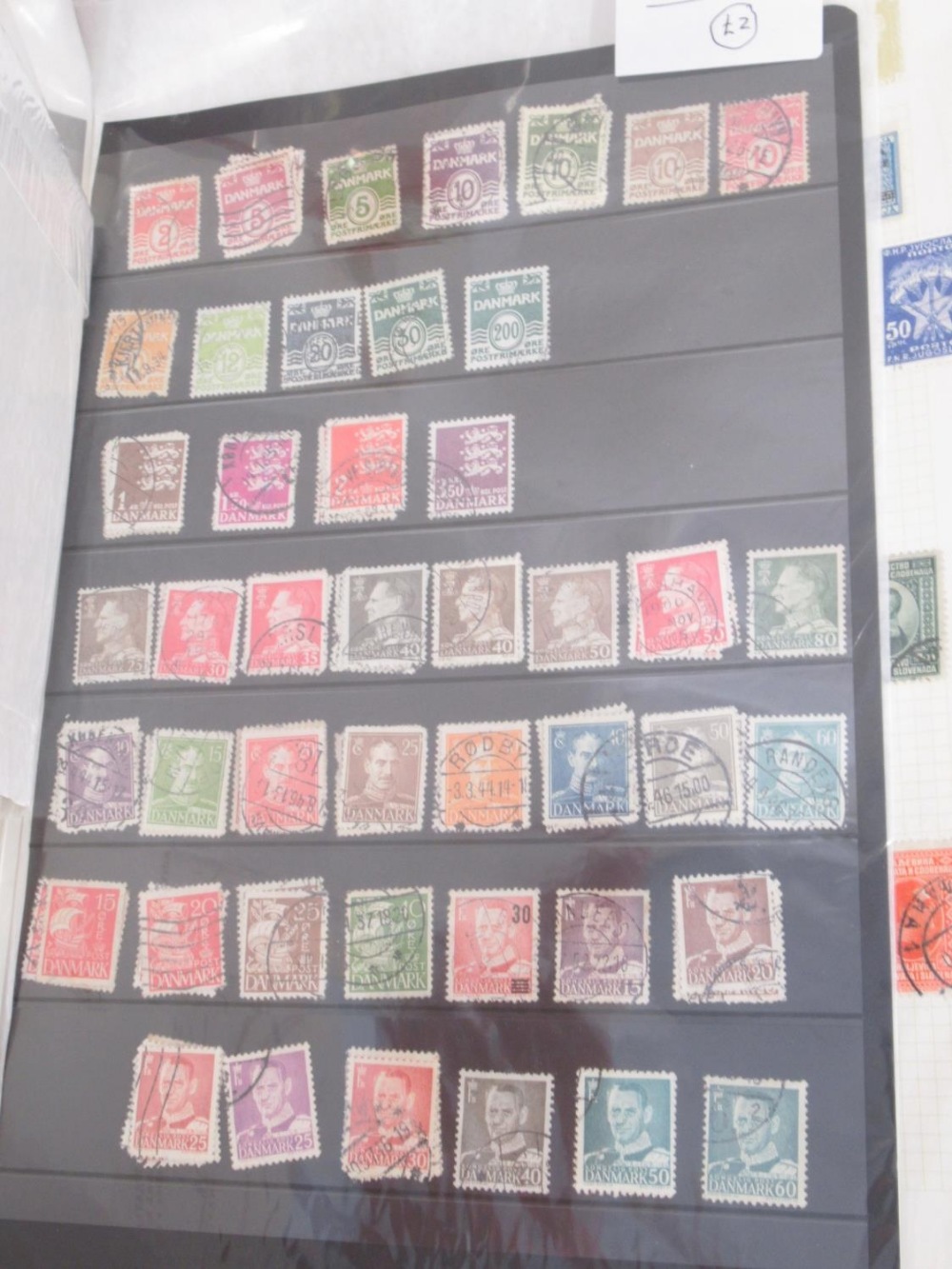 Assorted collection of stamps both loose and in stamp sheets/presentations (qty. in 1 box) - Image 6 of 14