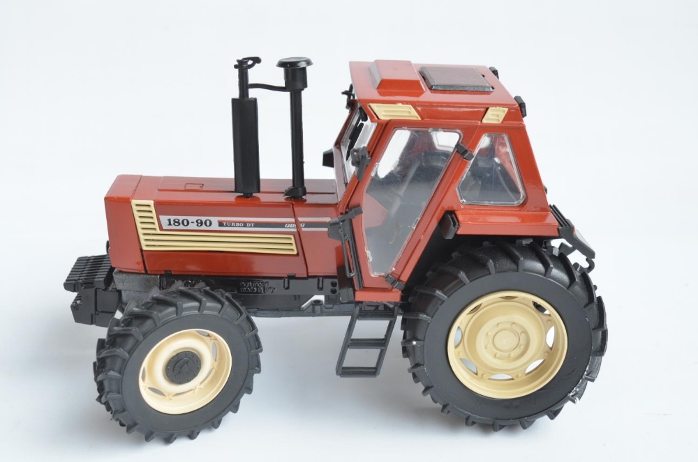 Ros 1/18th scale Fiat 180-90 Turbo DT diecast tractor model in very good previously displayed - Image 4 of 8