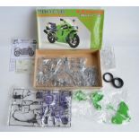 Unbuilt 1/9 scale Kawasaki Ninja ZX-7R highly detailed plastic motorbike model kit from Protar,