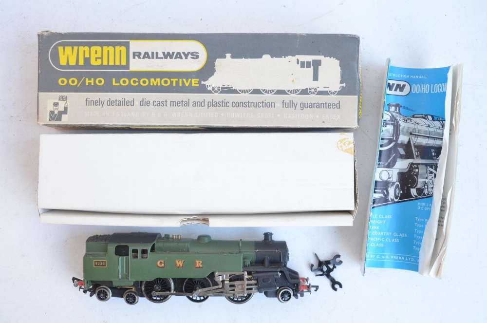 Collection of vintage diecast vehicles, books and railway models to include a Dinky Supertoys 564 - Image 8 of 13